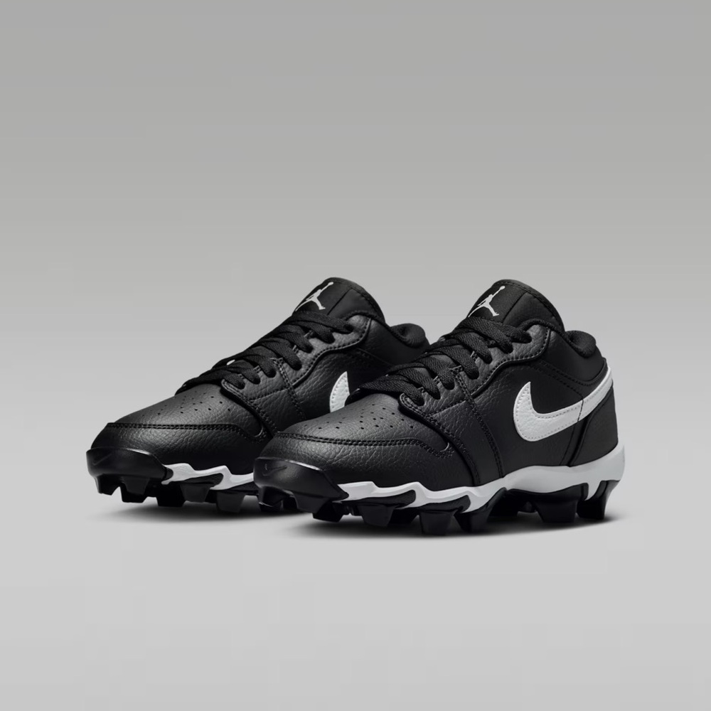 Nike Jordan 1 Low Cleats